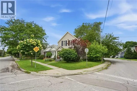 83 York Street St. Catharines ON L2R 6C8