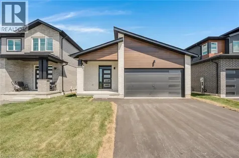52 Moon Crescent Cambridge ON N1S 5A7