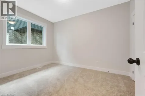 52 Moon Crescent Cambridge ON N1S 5A7