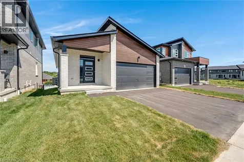 52 Moon Crescent Cambridge ON N1S 5A7