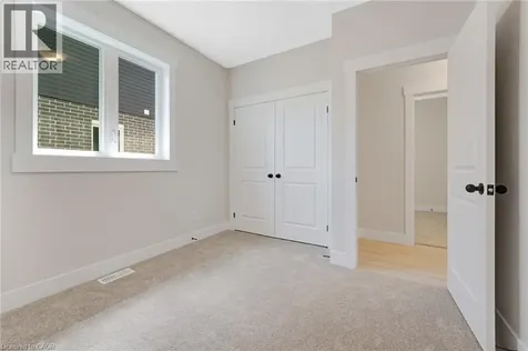 52 Moon Crescent Cambridge ON N1S 5A7