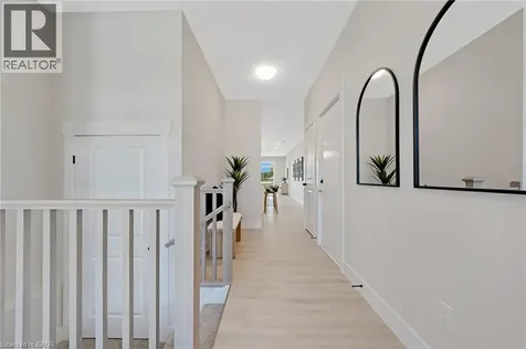 52 Moon Crescent Cambridge ON N1S 5A7