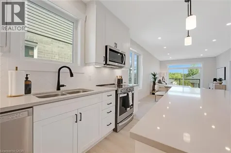 52 Moon Crescent Cambridge ON N1S 5A7