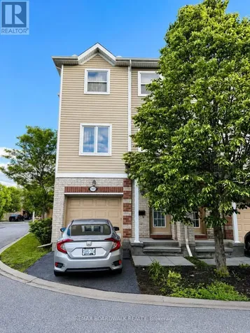 727 Sanibel Private Ottawa ON K2H 0A8
