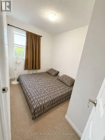 727 Sanibel Private Ottawa ON K2H 0A8