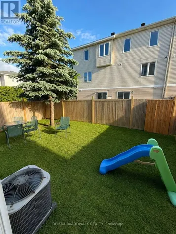 727 Sanibel Private Ottawa ON K2H 0A8