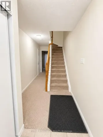 727 Sanibel Private Ottawa ON K2H 0A8