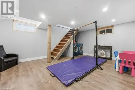 141 East Avenue Brantford ON N3S 3M3