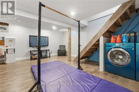 141 East Avenue Brantford ON N3S 3M3