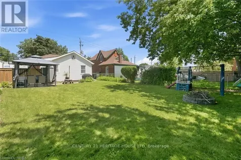 141 East Avenue Brantford ON N3S 3M3