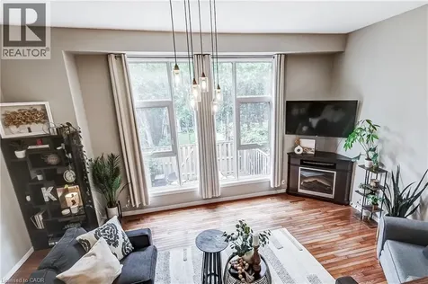 23 Watsons Lane Dundas ON L9H 5G9