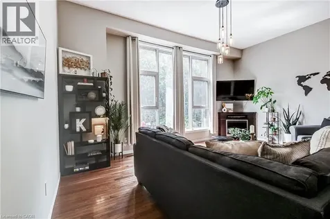 23 Watsons Lane Dundas ON L9H 5G9