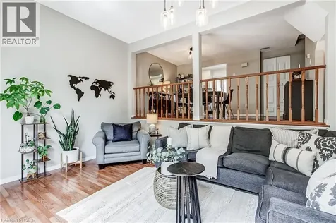 23 Watsons Lane Dundas ON L9H 5G9