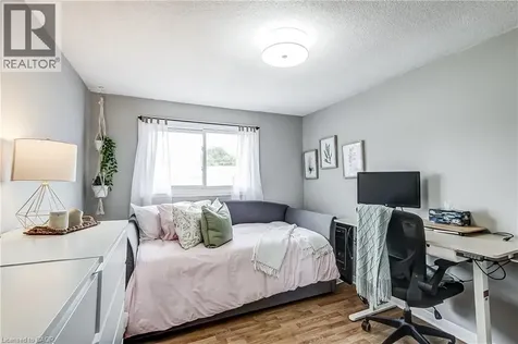 23 Watsons Lane Dundas ON L9H 5G9