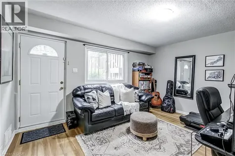 23 Watsons Lane Dundas ON L9H 5G9