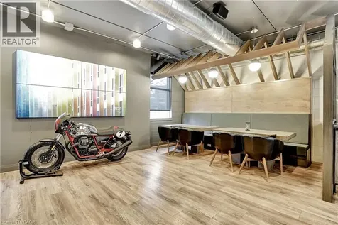 618 King Street Kitchener ON N2G 1C8