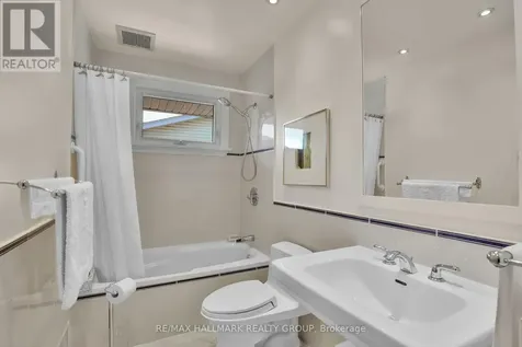 3242 Albion Road South Ottawa ON K1V 7P3