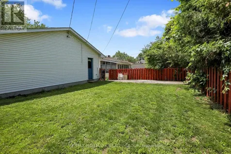 3242 Albion Road South Ottawa ON K1V 7P3