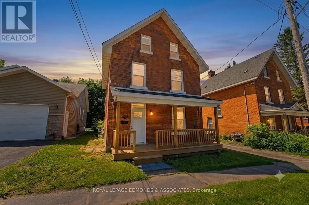 204 Mcallister Street Pembroke ON K8A 3G2