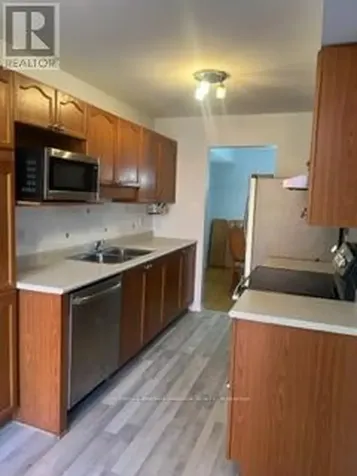 308 Freedom Private Ottawa ON K1G 6W4