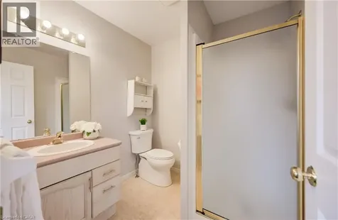 27 Chandos Drive Kitchener ON N2A 3C2