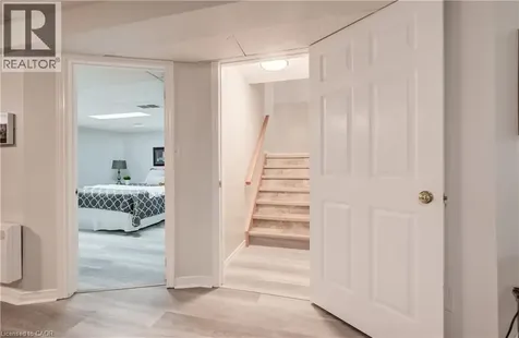 27 Chandos Drive Kitchener ON N2A 3C2
