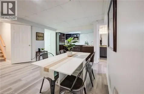 27 Chandos Drive Kitchener ON N2A 3C2
