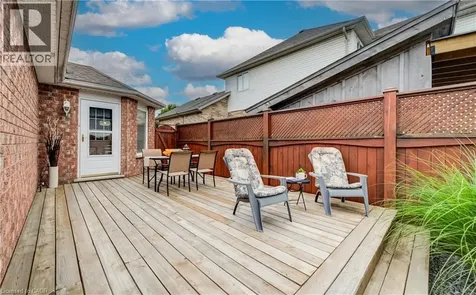 27 Chandos Drive Kitchener ON N2A 3C2
