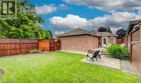27 Chandos Drive Kitchener ON N2A 3C2