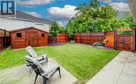 27 Chandos Drive Kitchener ON N2A 3C2