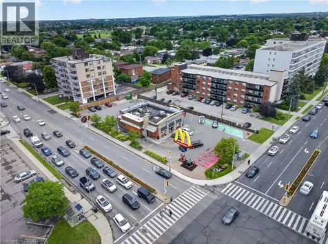 452 East 38th Street Hamilton ON L8V 4G8