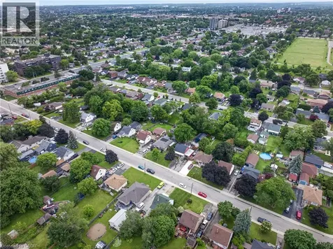 452 East 38th Street Hamilton ON L8V 4G8