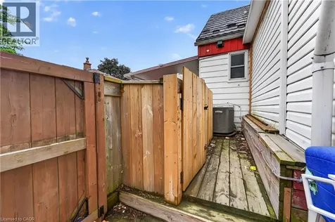 452 East 38th Street Hamilton ON L8V 4G8