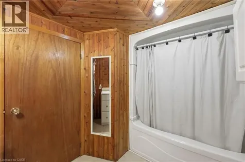 8404 Chippewa Road Mount Hope ON L0R 1W0