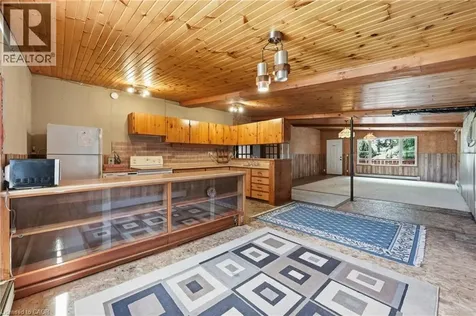 8404 Chippewa Road Mount Hope ON L0R 1W0