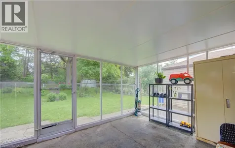 619 Forest Hill Drive Kitchener ON N2N 1A1