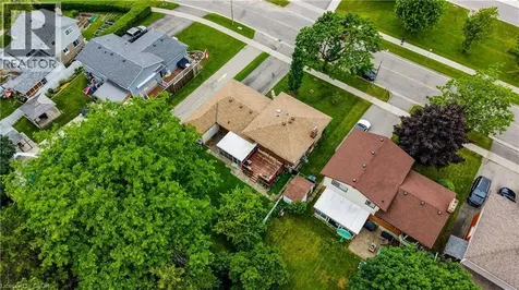 619 Forest Hill Drive Kitchener ON N2N 1A1
