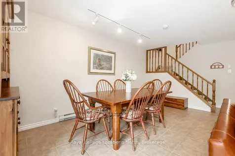 112 Escarpment Crescent Collingwood ON L9Y 5B4
