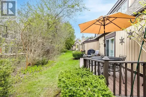 112 Escarpment Crescent Collingwood ON L9Y 5B4