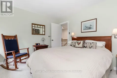 112 Escarpment Crescent Collingwood ON L9Y 5B4
