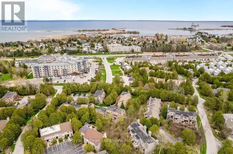 112 Escarpment Crescent Collingwood ON L9Y 5B4