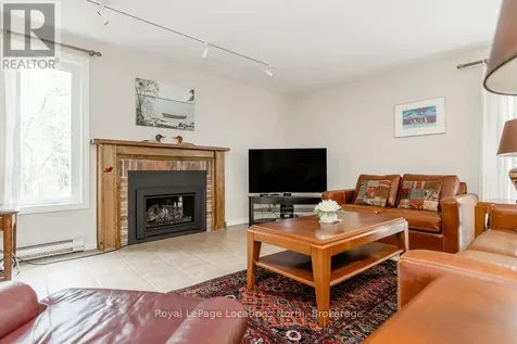 112 Escarpment Crescent Collingwood ON L9Y 5B4