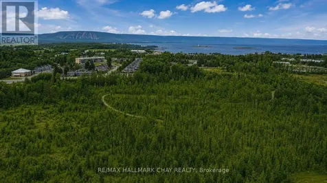 5 Spooner Crescent Collingwood ON L9Y 1T3