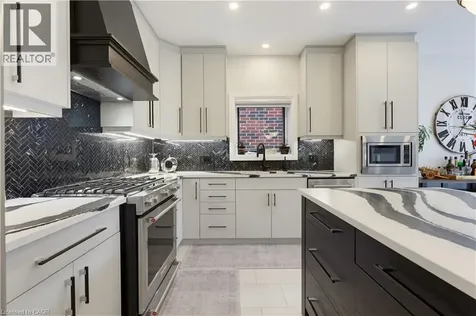 647 Blair Creek Drive Kitchener ON N2P 0E7