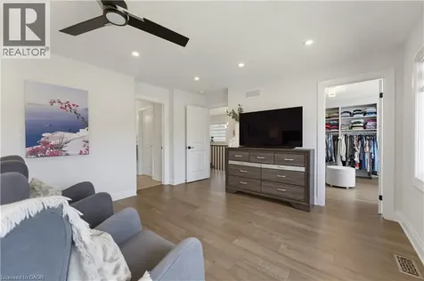 647 Blair Creek Drive Kitchener ON N2P 0E7