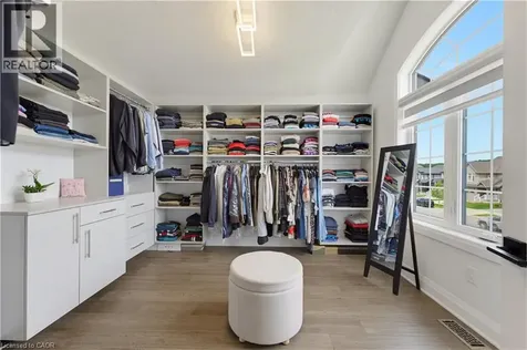 647 Blair Creek Drive Kitchener ON N2P 0E7