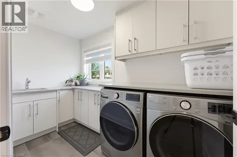 647 Blair Creek Drive Kitchener ON N2P 0E7
