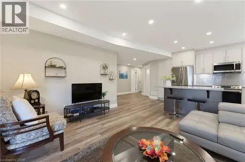 647 Blair Creek Drive Kitchener ON N2P 0E7