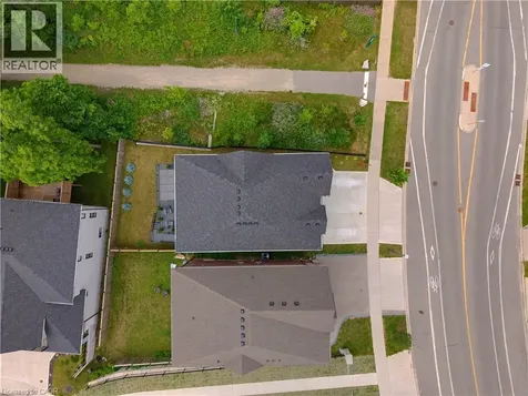 647 Blair Creek Drive Kitchener ON N2P 0E7