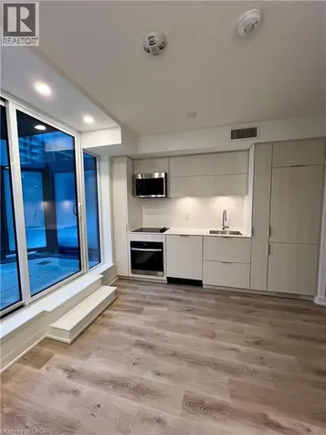 370 Martha Street Burlington ON L7R 0G9